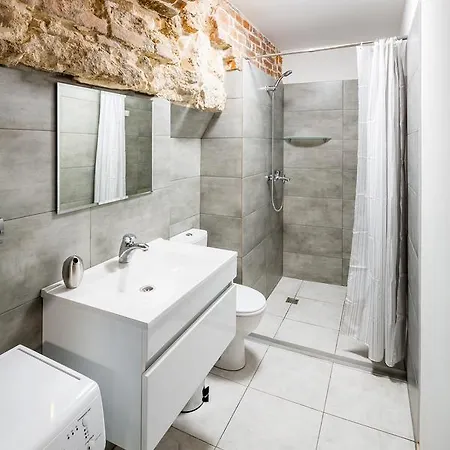 Stylish - Rynok Square 44 Апартаменти *