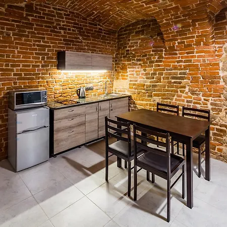 Stylish - Rynok Square 44 Львів