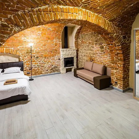 Stylish - Rynok Square 44 *