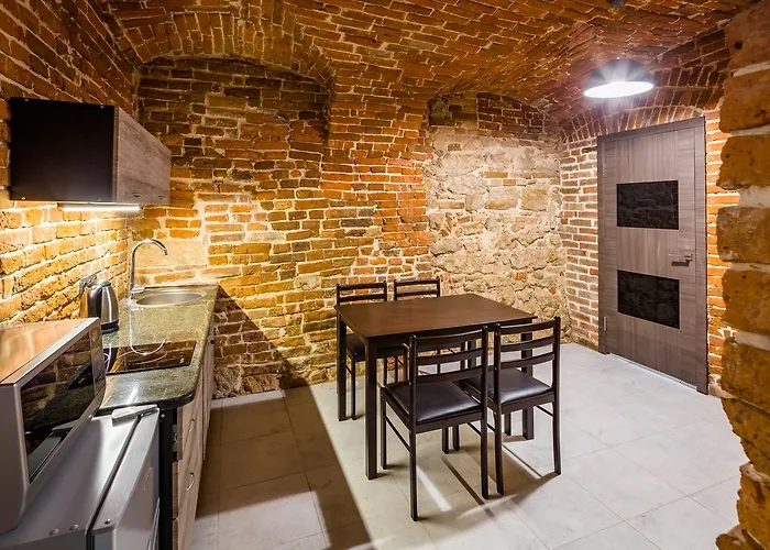 Stylish - Rynok Square 44 * Lviv